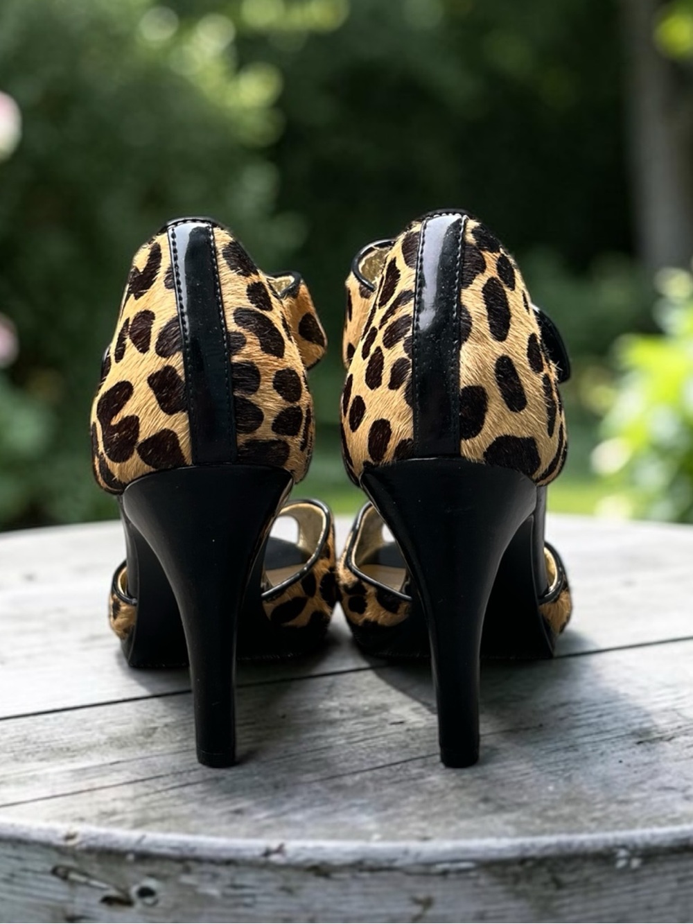 Beverly Feldman Leopard Print Calf Hair Stiletto Heels 8M Ladybug Accent - Picture 4 of 9